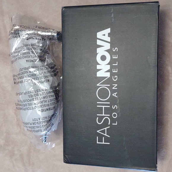 👣FASHION NOVA Deeliah Rhinestone Silver Heel Sandal - Picture 11 of 11